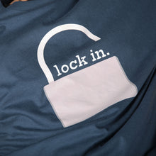 Lock In T-shirt in Navy